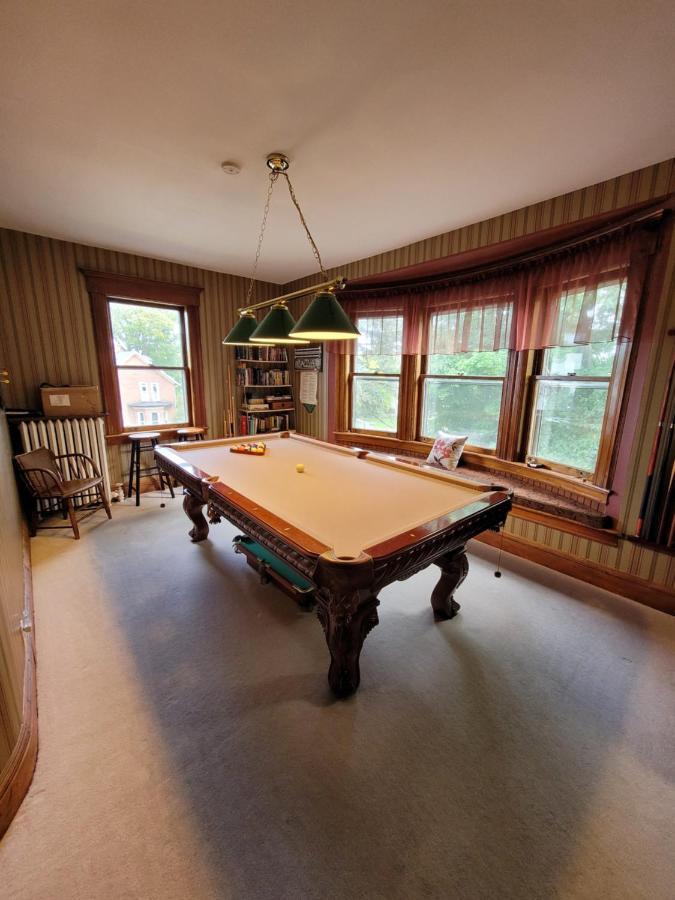 Ruby Manor Bed & Breakfast Гананокве Экстерьер фото